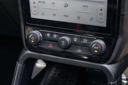 2024 Ford Everest Platinum