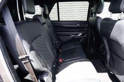 2024 Ford Everest Platinum