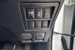 2025 Toyota Hilux SR