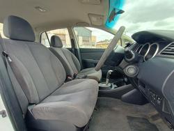 2007 Nissan Tiida ST-L C11 MY07 Polar White