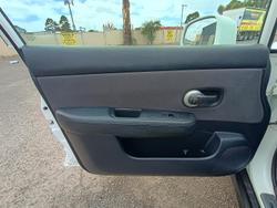 2007 Nissan Tiida ST-L C11 MY07 Polar White