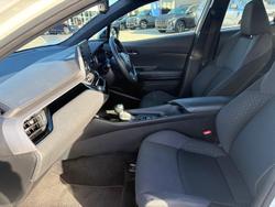 2023 Toyota C-HR GXL