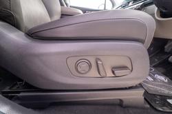 2024 Kia Carnival GT-Line HEV