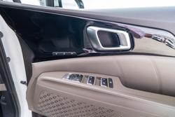 2024 Kia Carnival GT-Line HEV