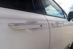 2024 Kia Carnival GT-Line HEV