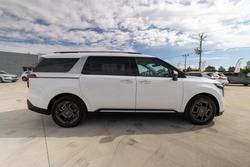 2024 Kia Carnival GT-Line HEV