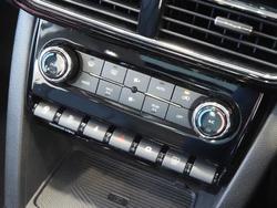 2025 Mahindra XUV700 AX7L