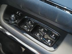 2025 Mahindra XUV700 AX7L