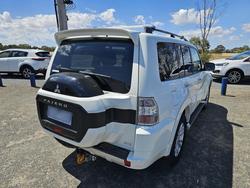 2014 Mitsubishi Pajero GLX