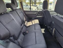 2014 Mitsubishi Pajero GLX