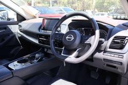 2024 Nissan X-TRAIL ST