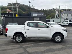 2022 Nissan Navara SL