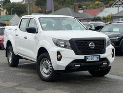 2022 Nissan Navara SL