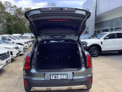 2024 MINI Countryman C Favoured