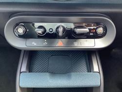 2024 MINI Countryman C Favoured