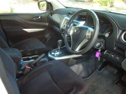 2017 Nissan Navara RX