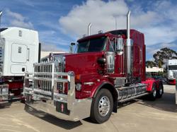 Kenworth T659 