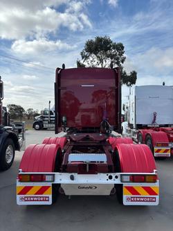 Kenworth T659 