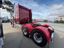 Kenworth T659 