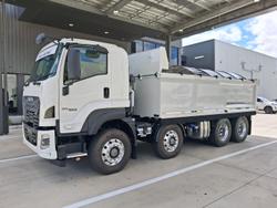 2026 Isuzu F Series FYJ 320-255 AT R51