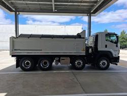 2026 Isuzu F Series FYJ 320-255 AT R51