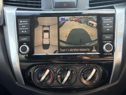 2021 Nissan Navara ST