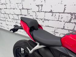 2022 Ducati Streetfighter V2 Streetfighter Red