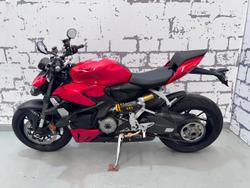 2022 Ducati Streetfighter V2 Streetfighter Red