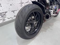 2022 Ducati Streetfighter V2 Streetfighter Red