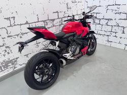 2022 Ducati Streetfighter V2 Streetfighter Red