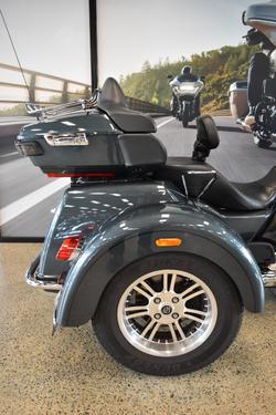 2020 HARLEY-DAVIDSON FLHTCUTG TRI GLIDE U/CLC 114