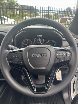 2025 Isuzu D-MAX X-RIDER