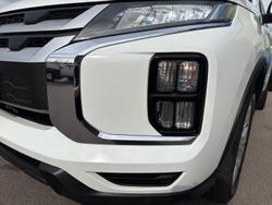 2020 Mitsubishi ASX ES