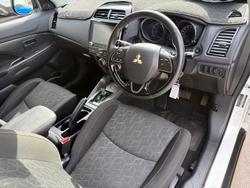 2020 Mitsubishi ASX ES
