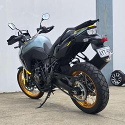 2024 Suzuki V-Strom 800DE V-Strom Green