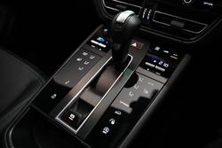 2024 Porsche Macan T