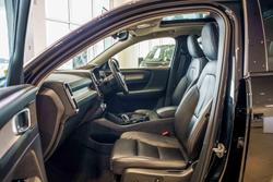 2022 Volvo XC40 Ultimate B5 Dark