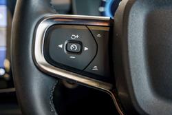 2022 Volvo XC40 Ultimate B5 Dark