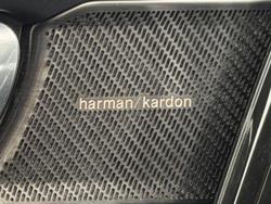 2022 Volvo XC40 Ultimate B5 Dark