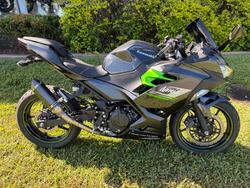 Kawasaki Ninja 400