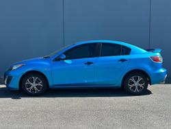 2011 Mazda 3 Neo