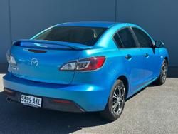 2011 Mazda 3 Neo