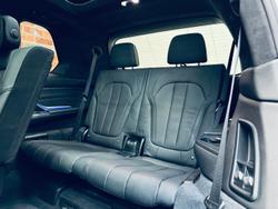 2019 BMW X7 xDrive30d G07 4X4 Constant Mineral White