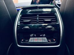 2019 BMW X7 xDrive30d G07 4X4 Constant Mineral White