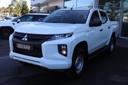 2022 Mitsubishi Triton GLX