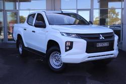 2022 Mitsubishi Triton GLX