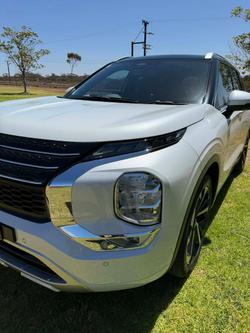 2022 Mitsubishi Outlander Exceed Tourer