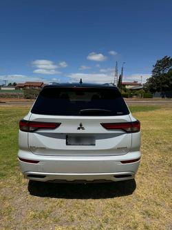 2022 Mitsubishi Outlander Exceed Tourer