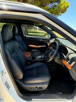 2022 Mitsubishi Outlander Exceed Tourer