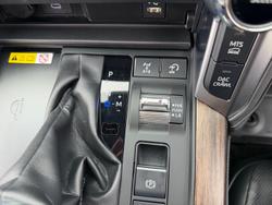 2022 Toyota Landcruiser VX